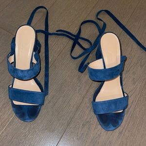 Club Monaco tie up heels